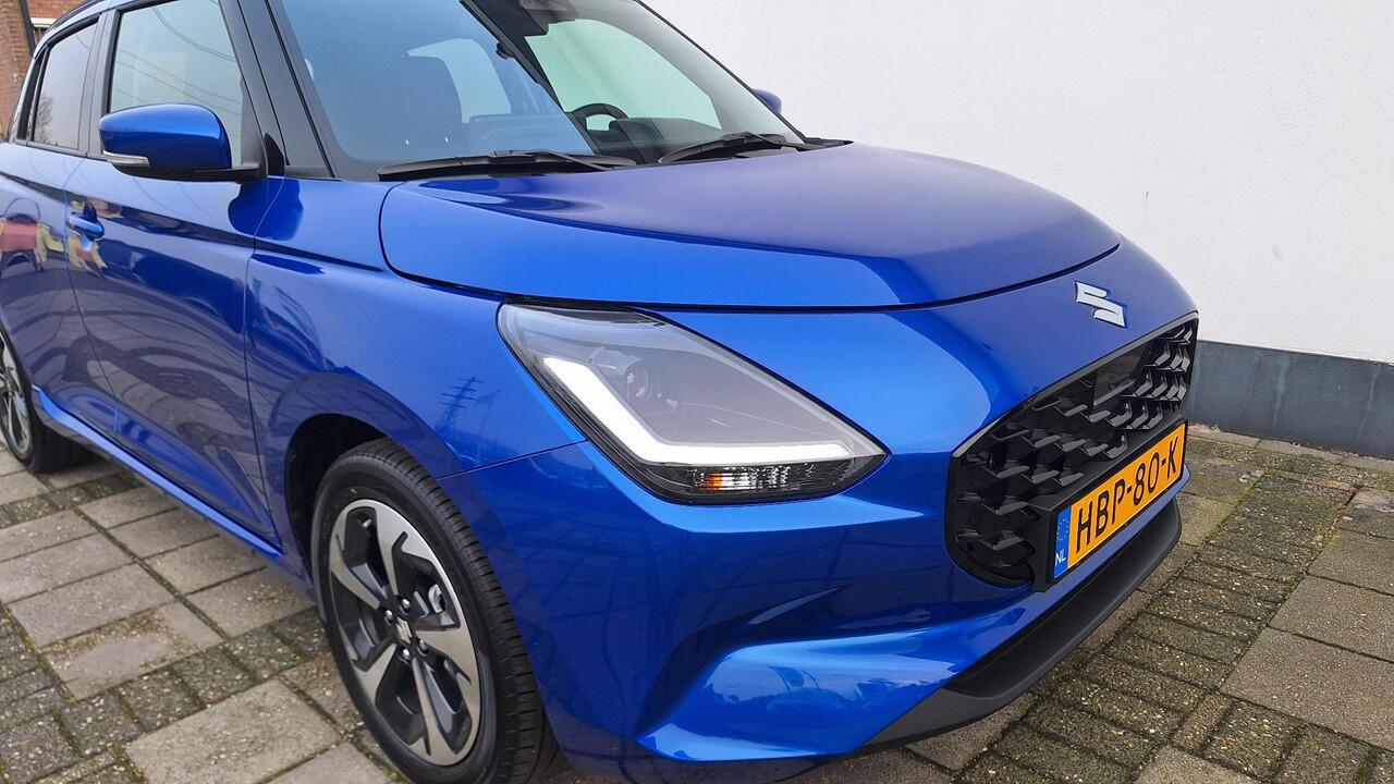 Suzuki SWIFT 1.2 Style Smart Hybrid