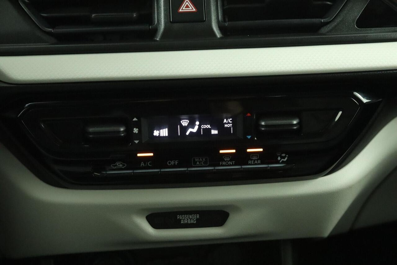 Suzuki SWIFT 1.2 Select Smart Hybrid | Apple CarPlay & Android Auto | Camera | Adaptieve Cruise Control | Stoelverwarming | Lichtmetalen velgen |