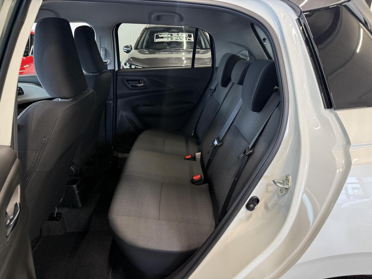 Suzuki SWIFT 1.2 Style Smart Hybrid **NIEUWE AUTO/ DIRECT LEVERBAAR**