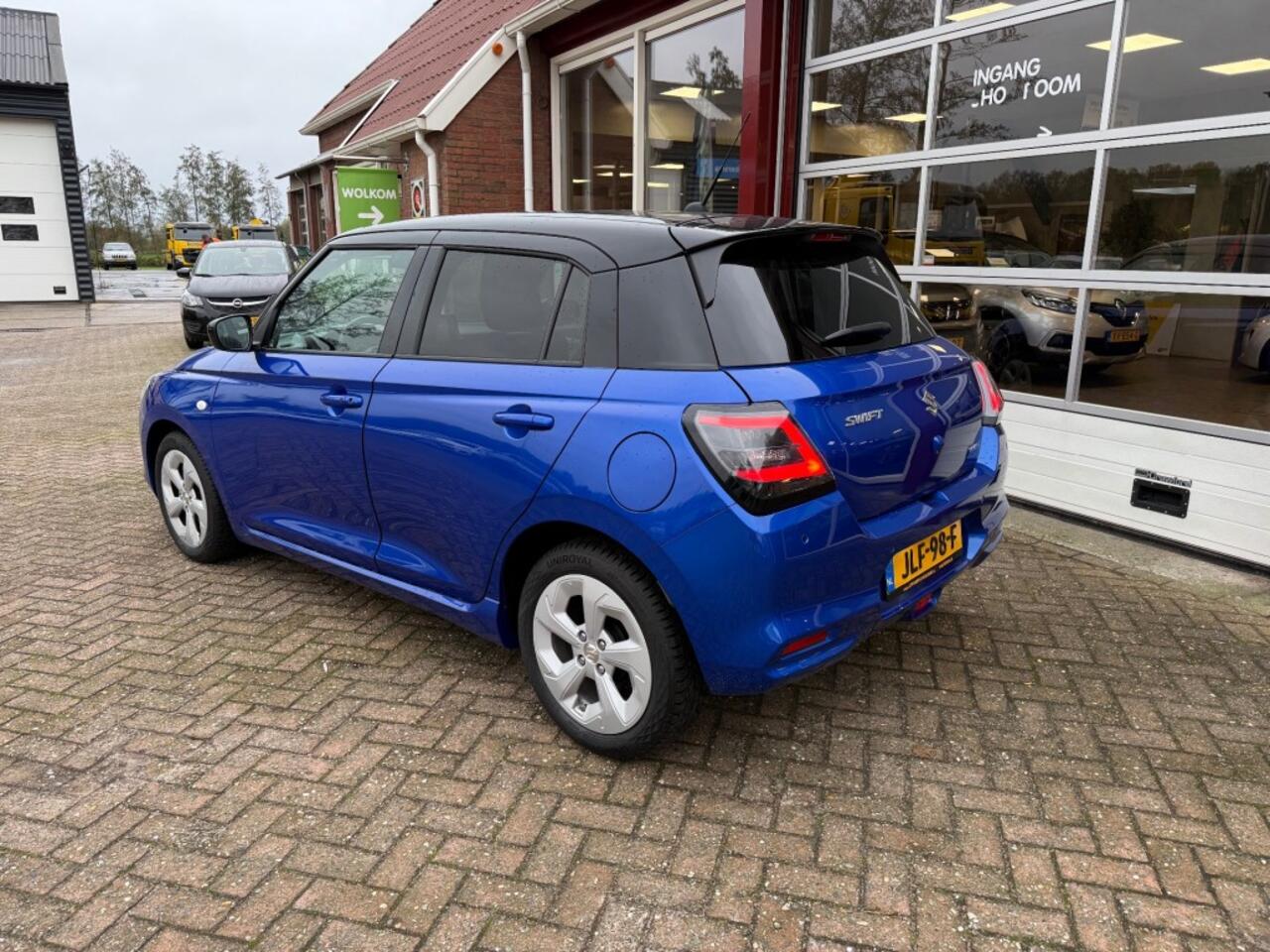 Suzuki SWIFT 1.2 SMART HYBRID SELECT AUTOMAAT!