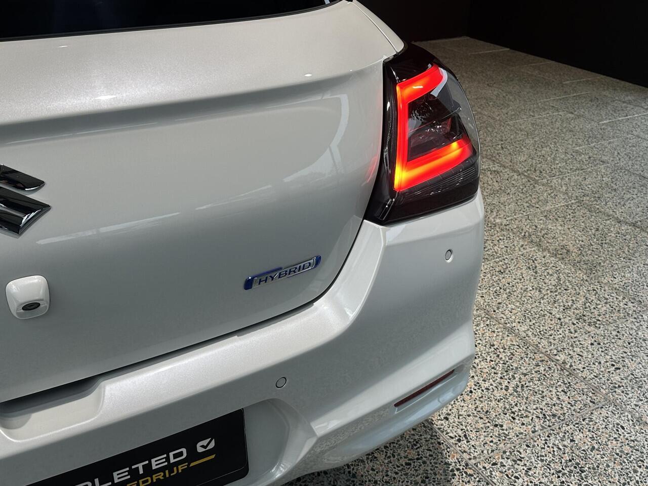 Suzuki SWIFT 1.2 Select Smart Hybrid Camera | Stoelverwarming | Carplay