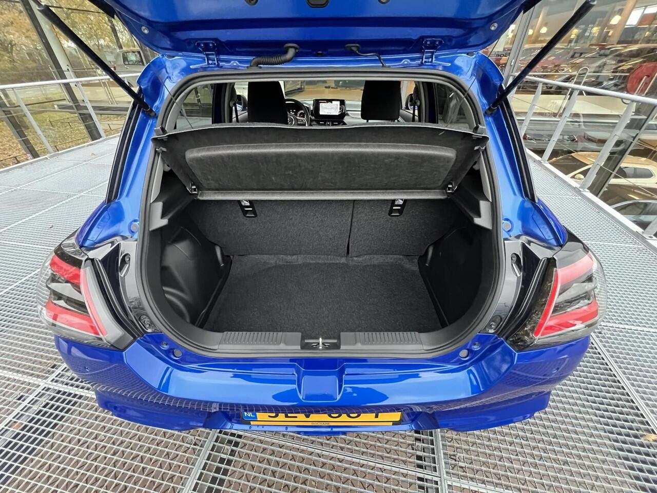 Suzuki SWIFT 1.2 Style Smart Hybrid | Navigatie | Carplay/Android | Cruise Control Adaptief |