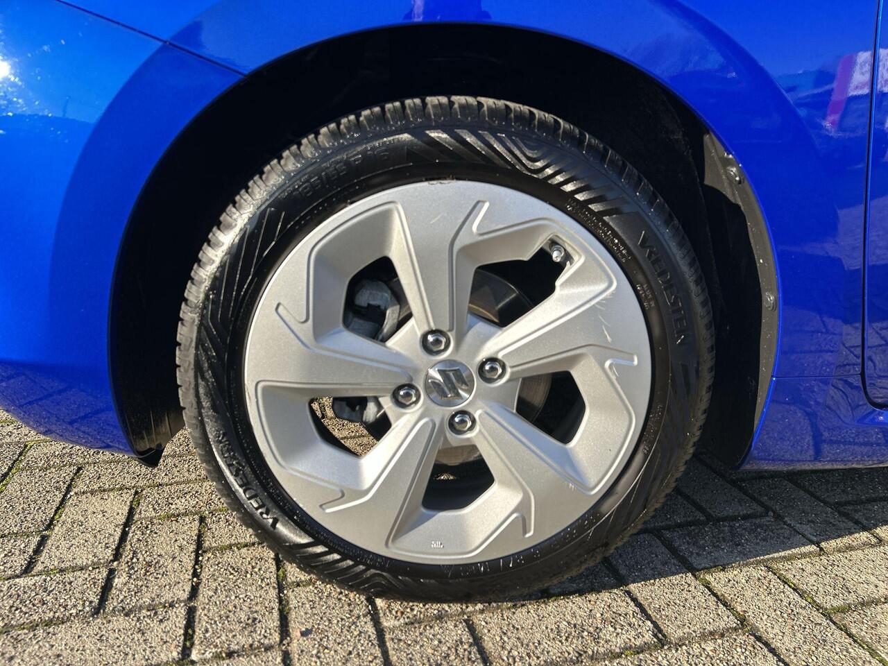 Suzuki SWIFT 1.2 Select Smart Hybrid RIJKLAAR | Navigatie | Camera | Airco | Cruise Control Adaptief