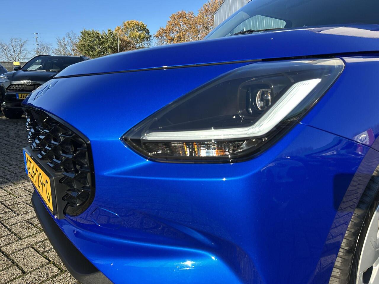 Suzuki SWIFT 1.2 Select Smart Hybrid RIJKLAAR | Navigatie | Camera | Airco | Cruise Control Adaptief