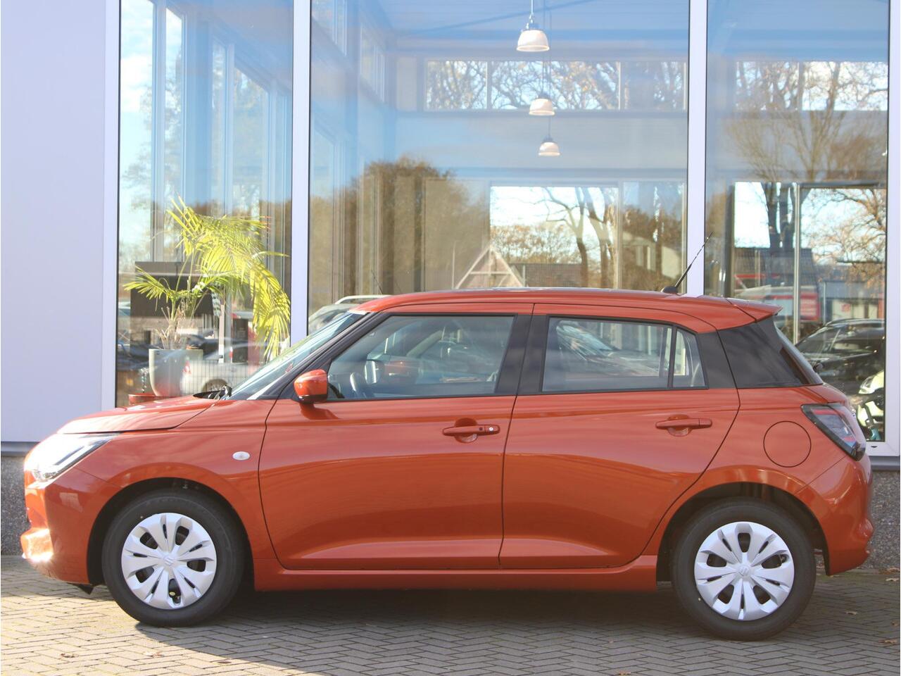 Suzuki SWIFT 1.2 Comfort Smart Hybrid Carplay/Android Auto, Achteruitrijcamera, Navigatie, Airco