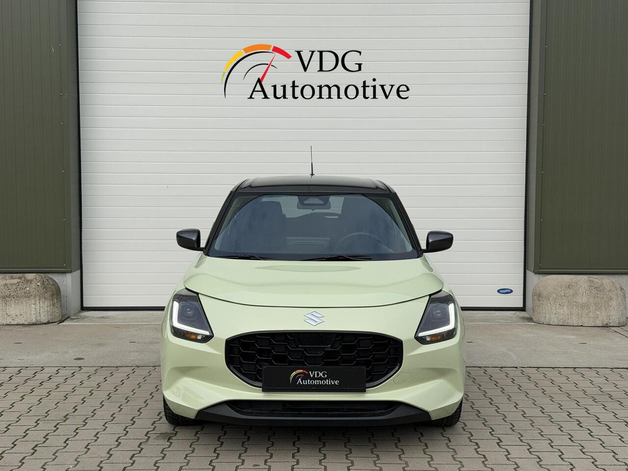 Suzuki SWIFT 1.2 Select Smart Hybrid / Navi / Camera / Adaptive Cruise / Keyless / Stoelverwarming / Carplay