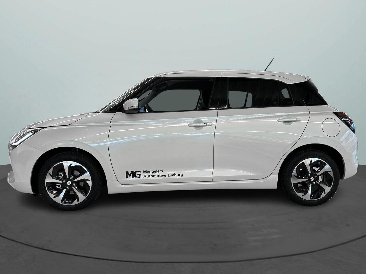 Suzuki SWIFT 1.2 Style Smart Hybrid | Rijklaar | Climate Control | Cruise Control Adaptief | Navigatie | All-Seasonbanden |