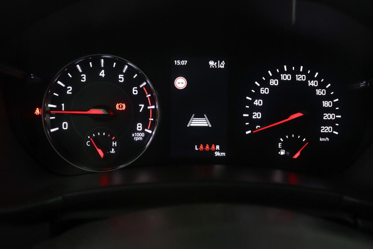 Suzuki SWIFT 1.2 Style Smart Hybrid | Climate control | Cruise control adaptive | Navigatie | Camera | Apple carplay, Android auto | Stoelverwarming |