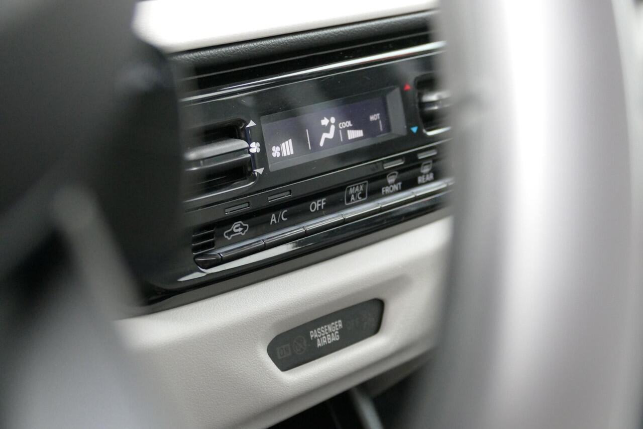 Suzuki SWIFT 1.2 Select Smart Hybrid | Stoelverwarming | Apple carplay | Adaptief Cruise | Rijklaarprijs |