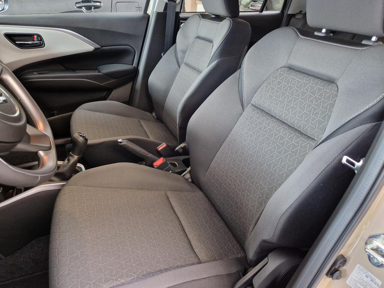 Suzuki SWIFT 1.2 Style Smart Hybrid | Black Rhino pack | Stoelverwarming | RIJKLAARPRIJS!