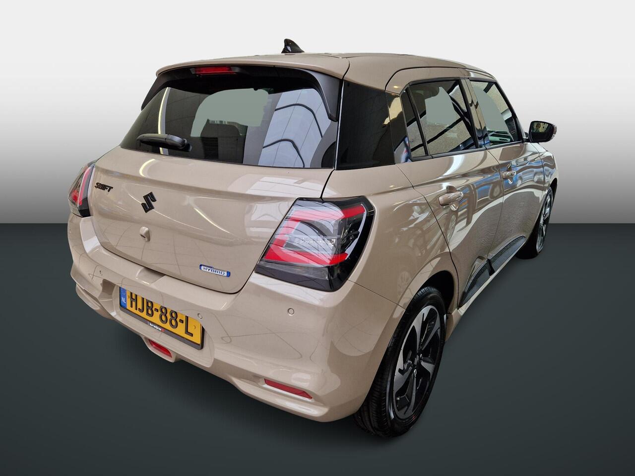Suzuki SWIFT 1.2 Style Smart Hybrid | Black Rhino pack | Stoelverwarming | RIJKLAARPRIJS!