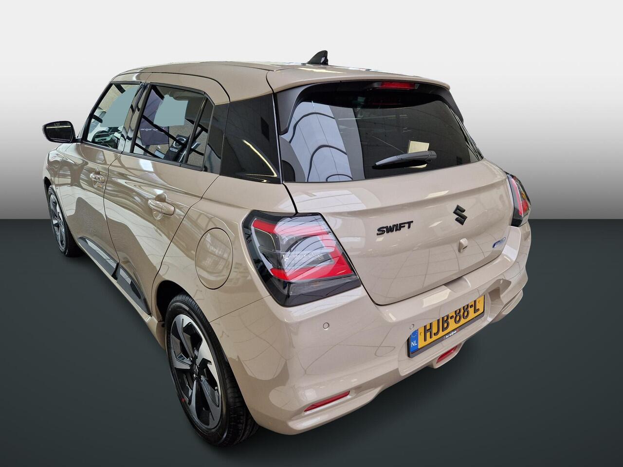 Suzuki SWIFT 1.2 Style Smart Hybrid | Black Rhino pack | Stoelverwarming | RIJKLAARPRIJS!