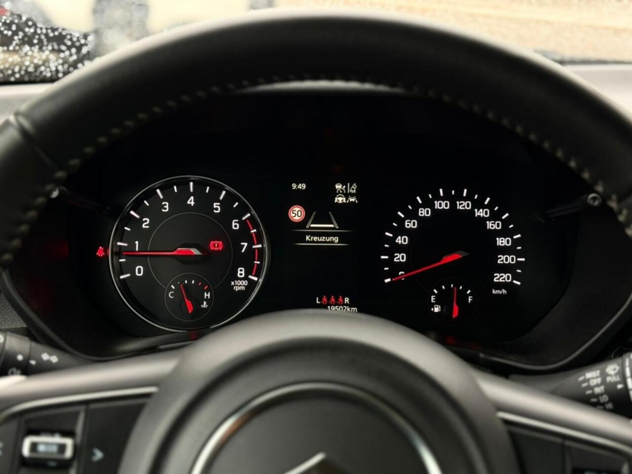 Suzuki SWIFT 1.2 STYLE SMART HYBR. KEYLESS ECC CAMERA NAVI ADD. CRUISE