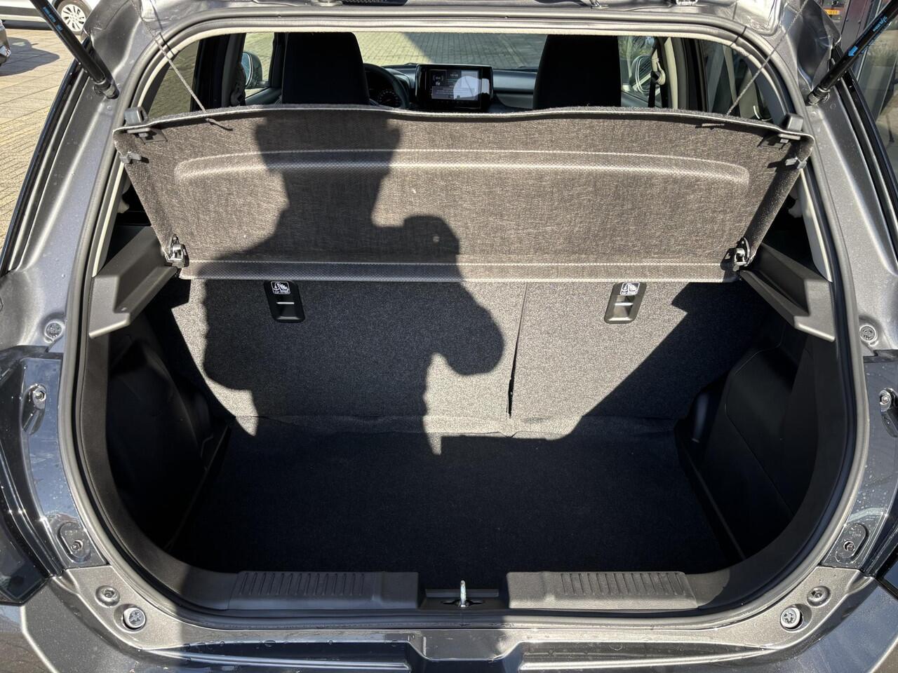 Suzuki SWIFT 1.2 Style Smart Hybrid Demo/Clima/Navi