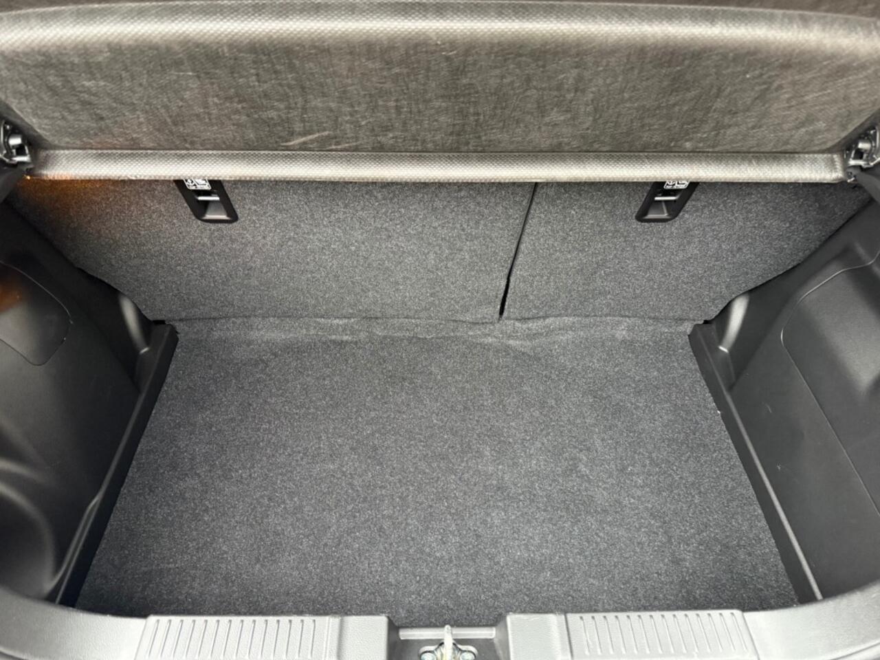 Suzuki SWIFT 1.2 SMART HYBRID SELECT AUTOMAAT!