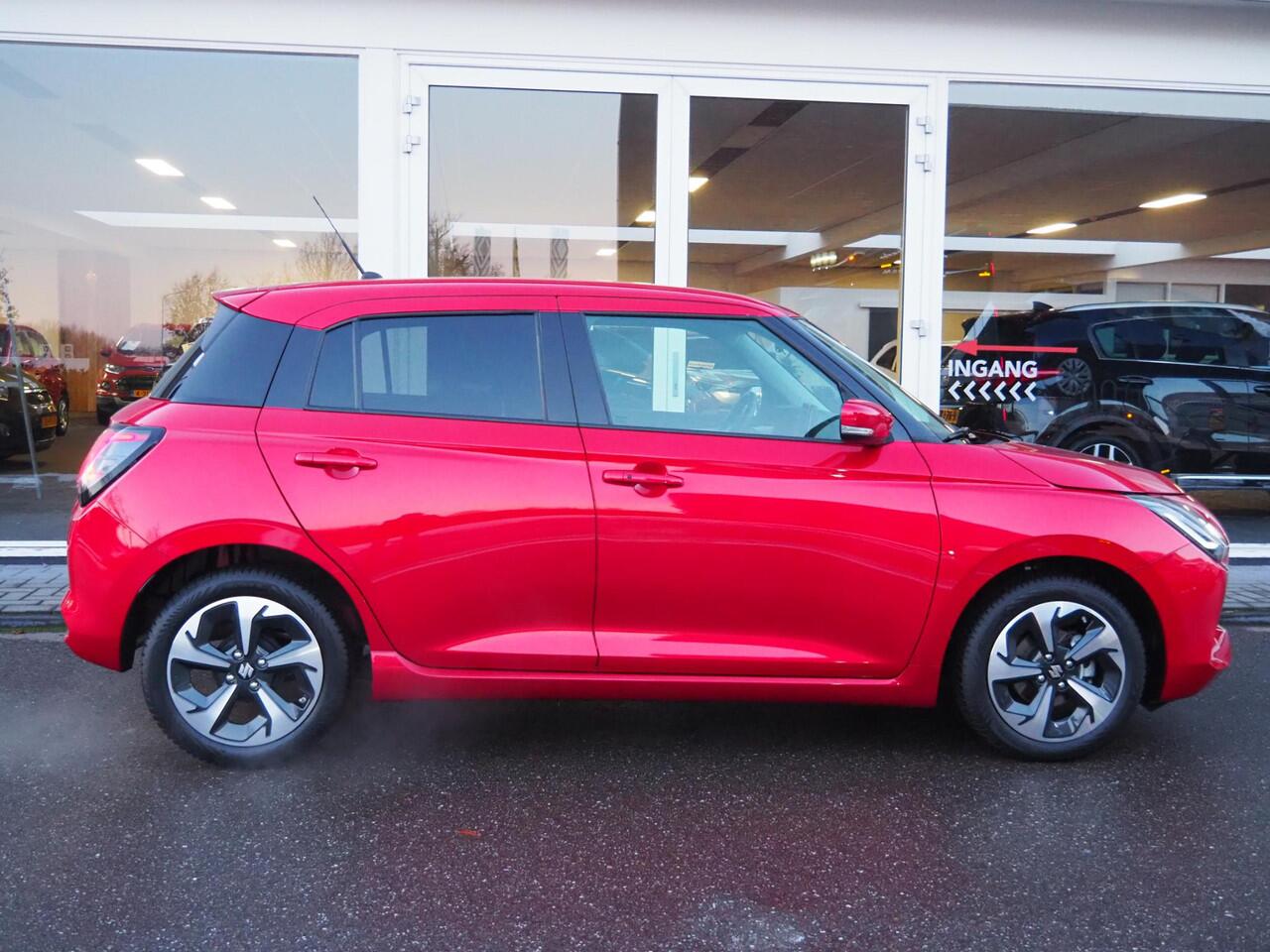 Suzuki SWIFT 1.2 Style Smart Hybrid