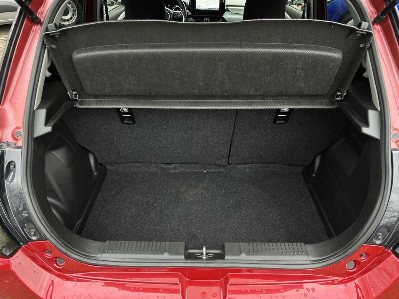 Suzuki SWIFT 1.2 Select Smart Hybrid RIJKLAAR | Navigatie | Airco | Cruise Control Adaptief