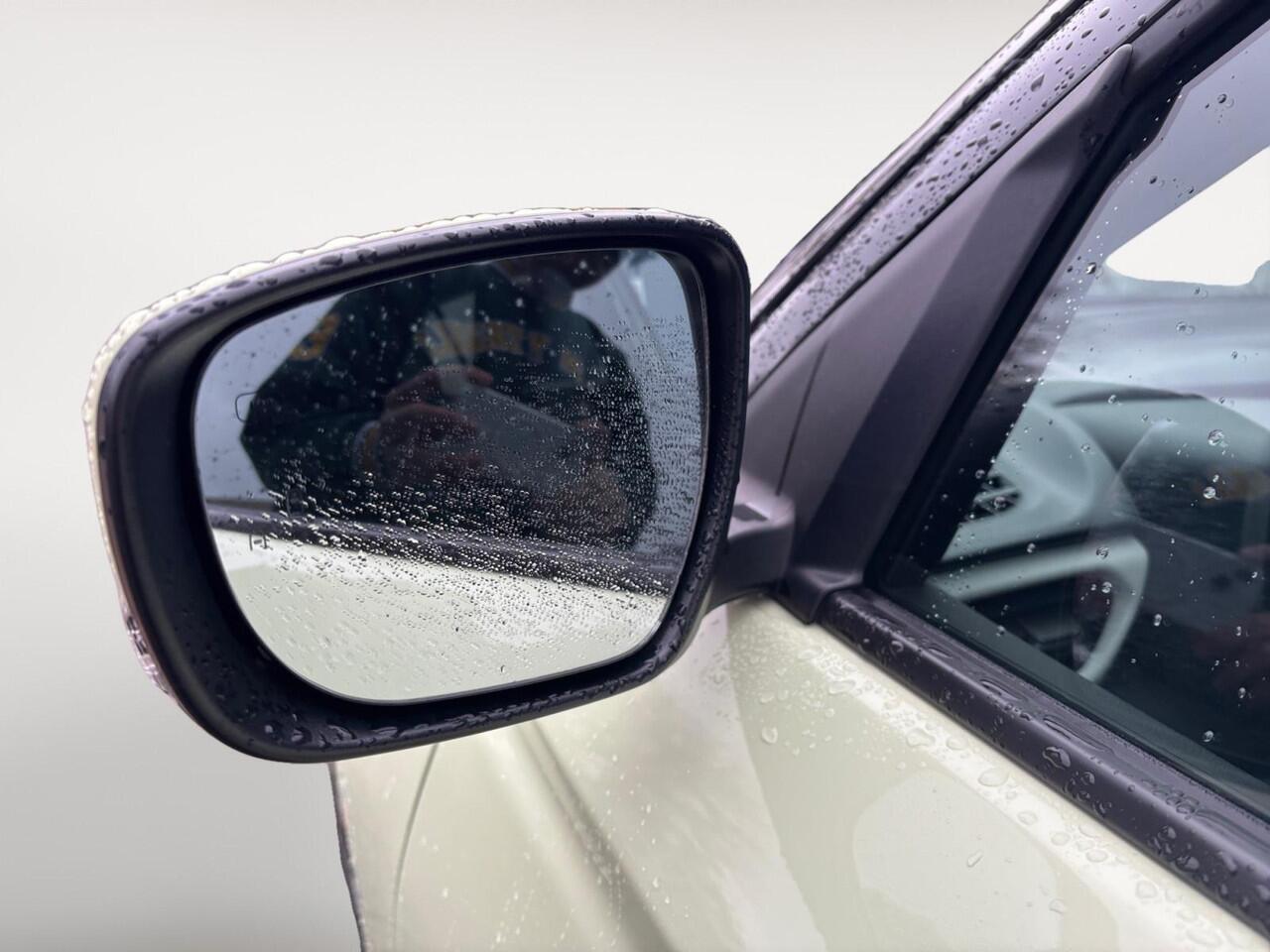 Suzuki SWIFT 1.2 Style Smart Hybrid | GARANTIE 2035 | LMV | NAVI | DRAADLOOS APPLE CARPLAY | STOELVERWARMING |