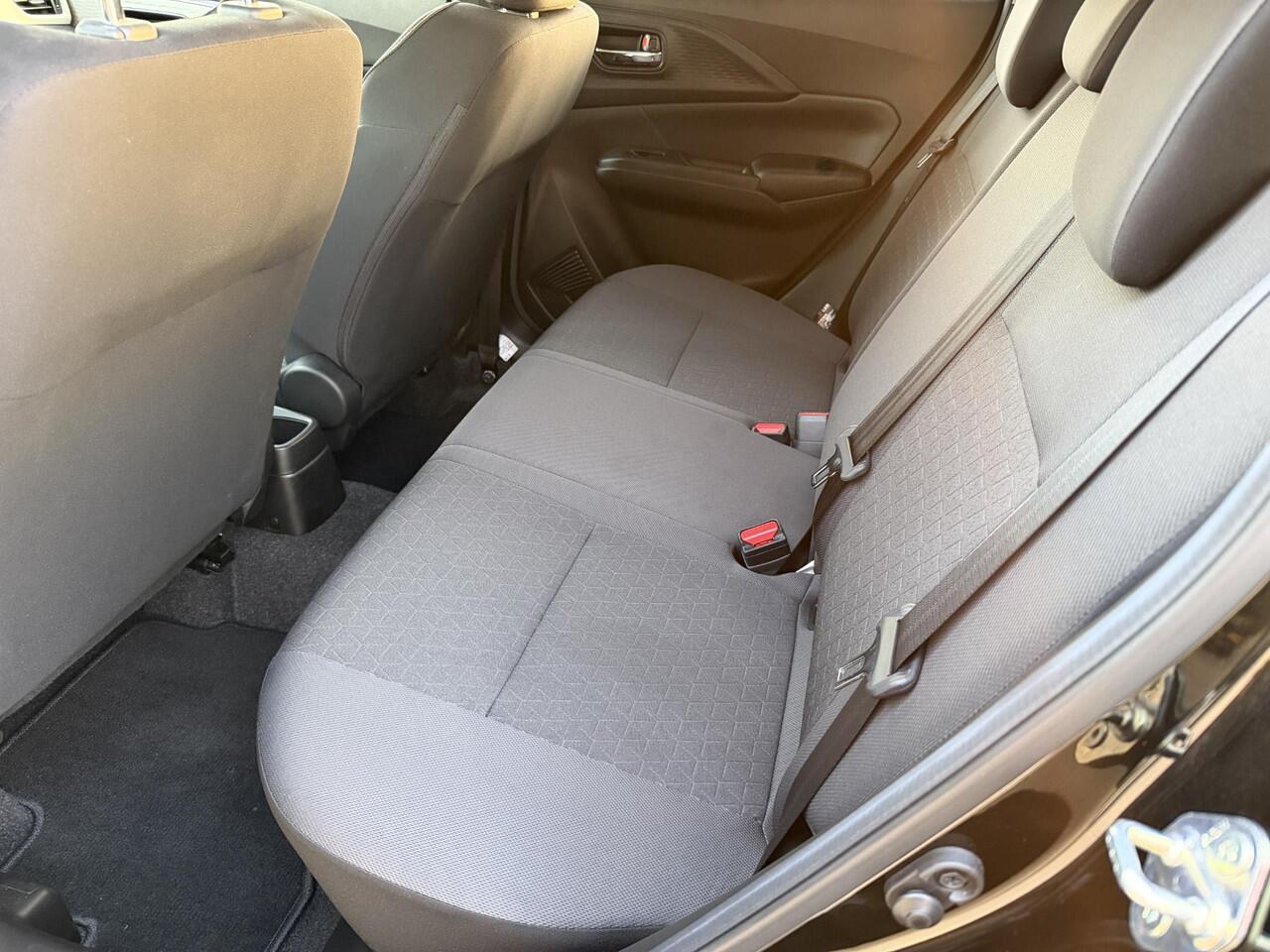 Suzuki SWIFT 1.2 Select Smart Hybrid / Navi / Camera / Adaptive Cruise / Keyless / Stoelverwarming / Carplay