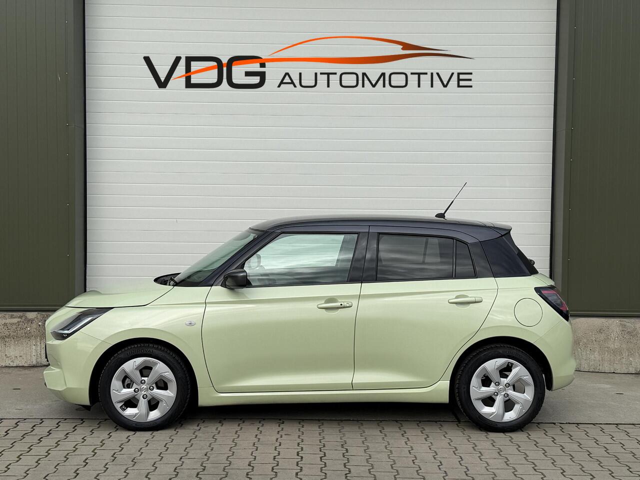 Suzuki SWIFT 1.2 Select Smart Hybrid / Navi / Camera / Adaptive Cruise / Keyless / Stoelverwarming / Carplay