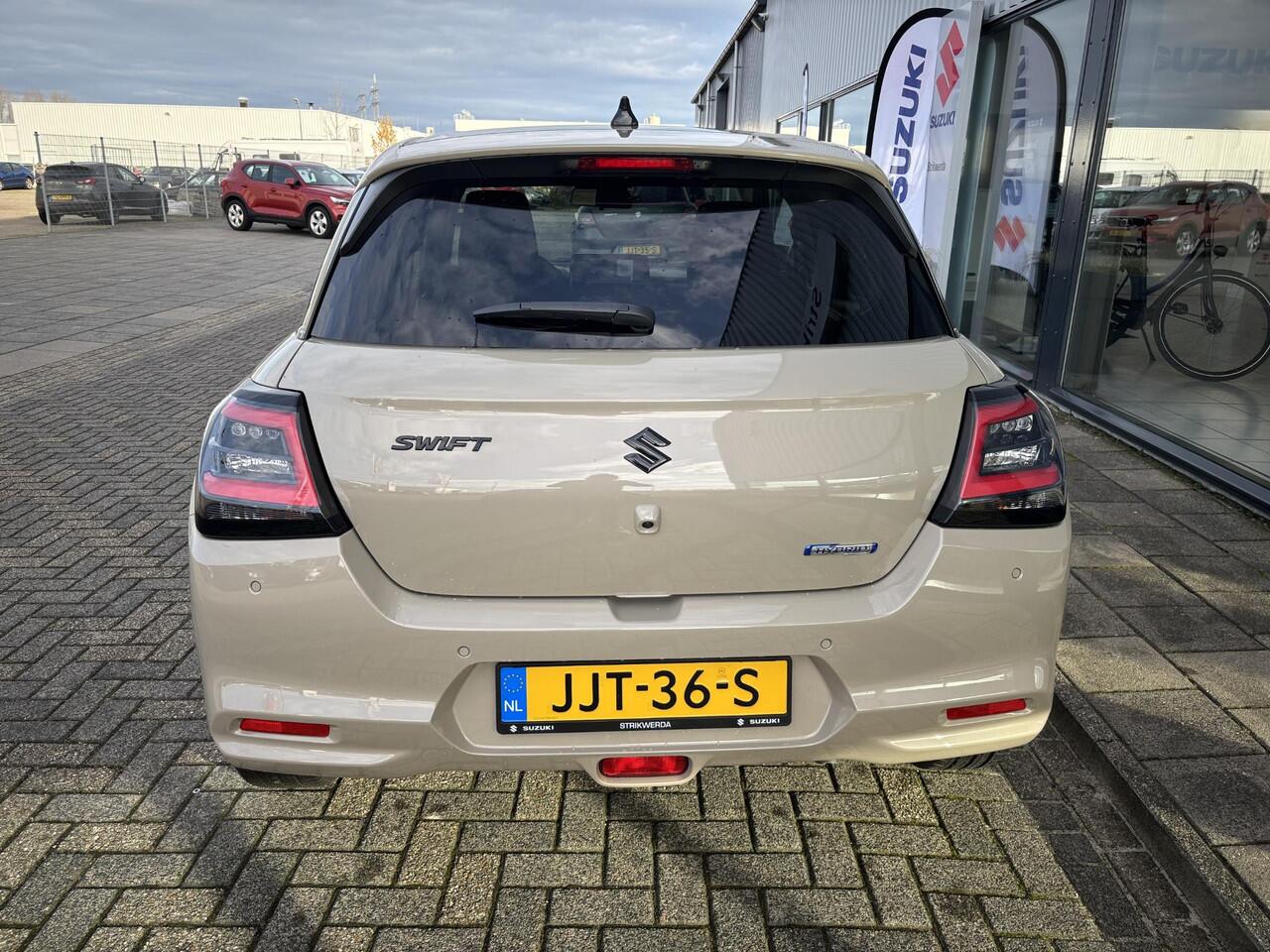 Suzuki SWIFT 1.2 Style Smart Hybrid Black Rhino/Demo/Navi/