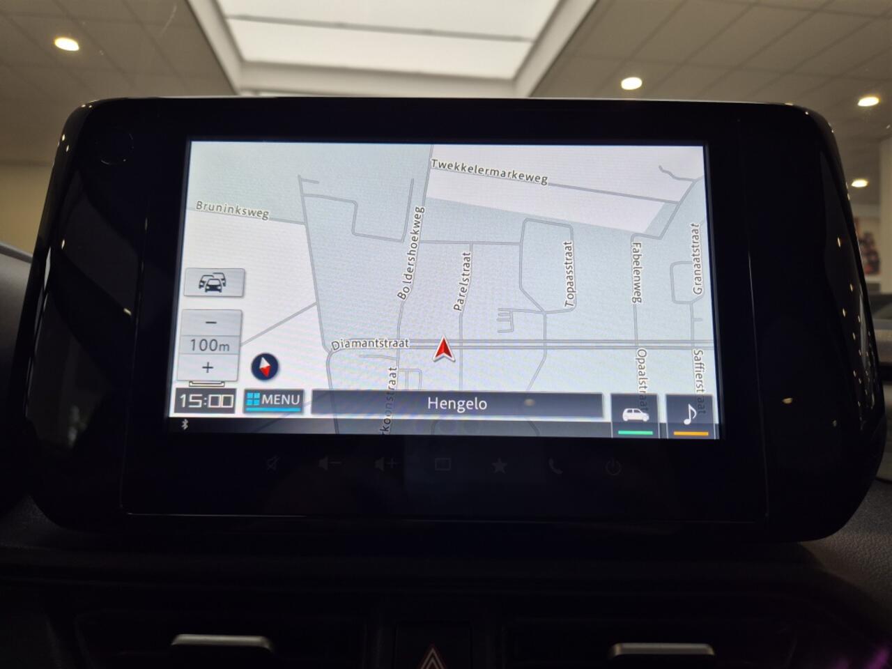 Suzuki SWIFT 1.2 Style Hybrid [CARPLAY| CLIMATE CONTROL | ALL-SEASON BANDEN |