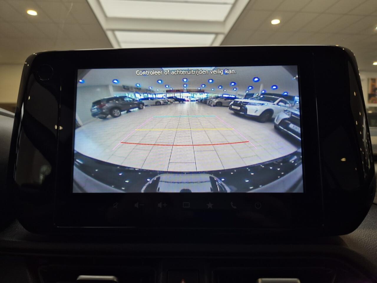 Suzuki SWIFT 1.2 Style Hybrid [CARPLAY| CLIMATE CONTROL | ALL-SEASON BANDEN |