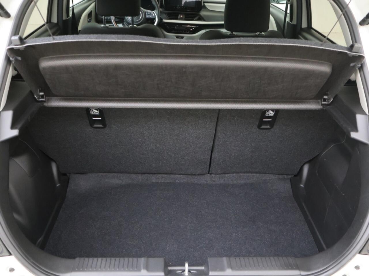 Suzuki SWIFT 1.2 Smart Hybrid (83Pk) Select Adapt.-Cruise, Verw.-Stoelen Géén