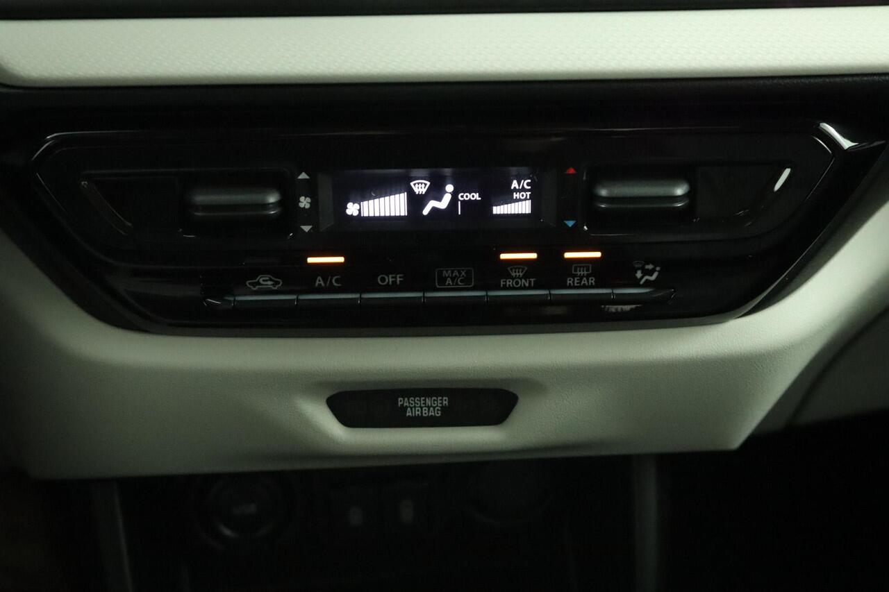 Suzuki SWIFT 1.2 Select Smart Hybrid | Airco | Cruise control adaptive | Camera | Apple carplay, Android auto | Stoelverwarming | Lichtmetalen velgen | Keyless entry &Start |