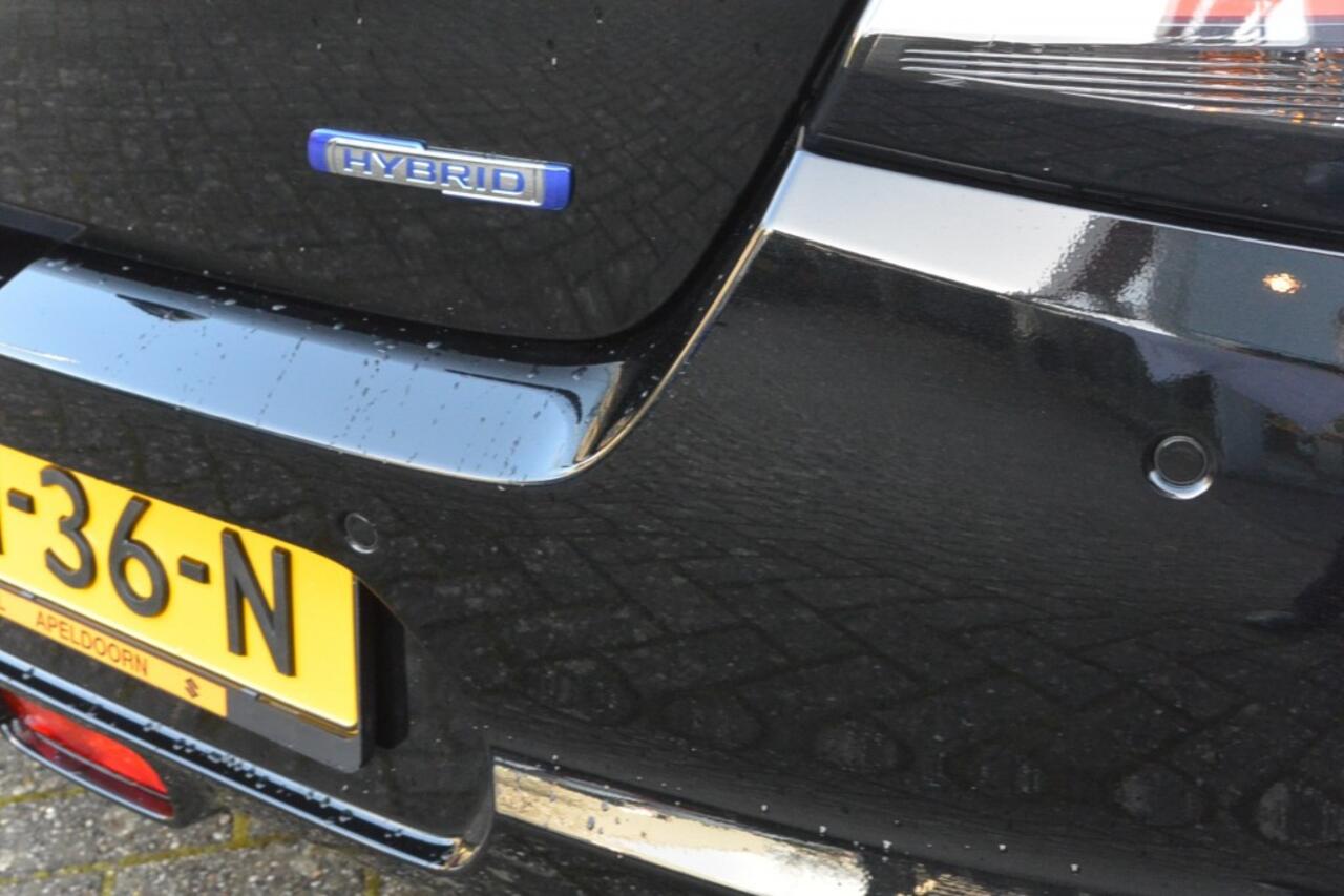 Suzuki SWIFT 1.2 Comfort 5-deurs Smart Hybrid en l.m.velgen