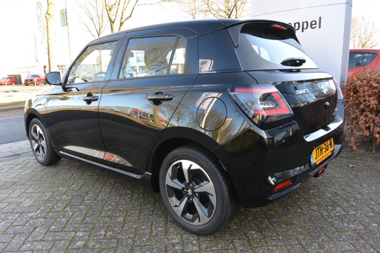 Suzuki SWIFT 1.2 Comfort 5-deurs Smart Hybrid en l.m.velgen