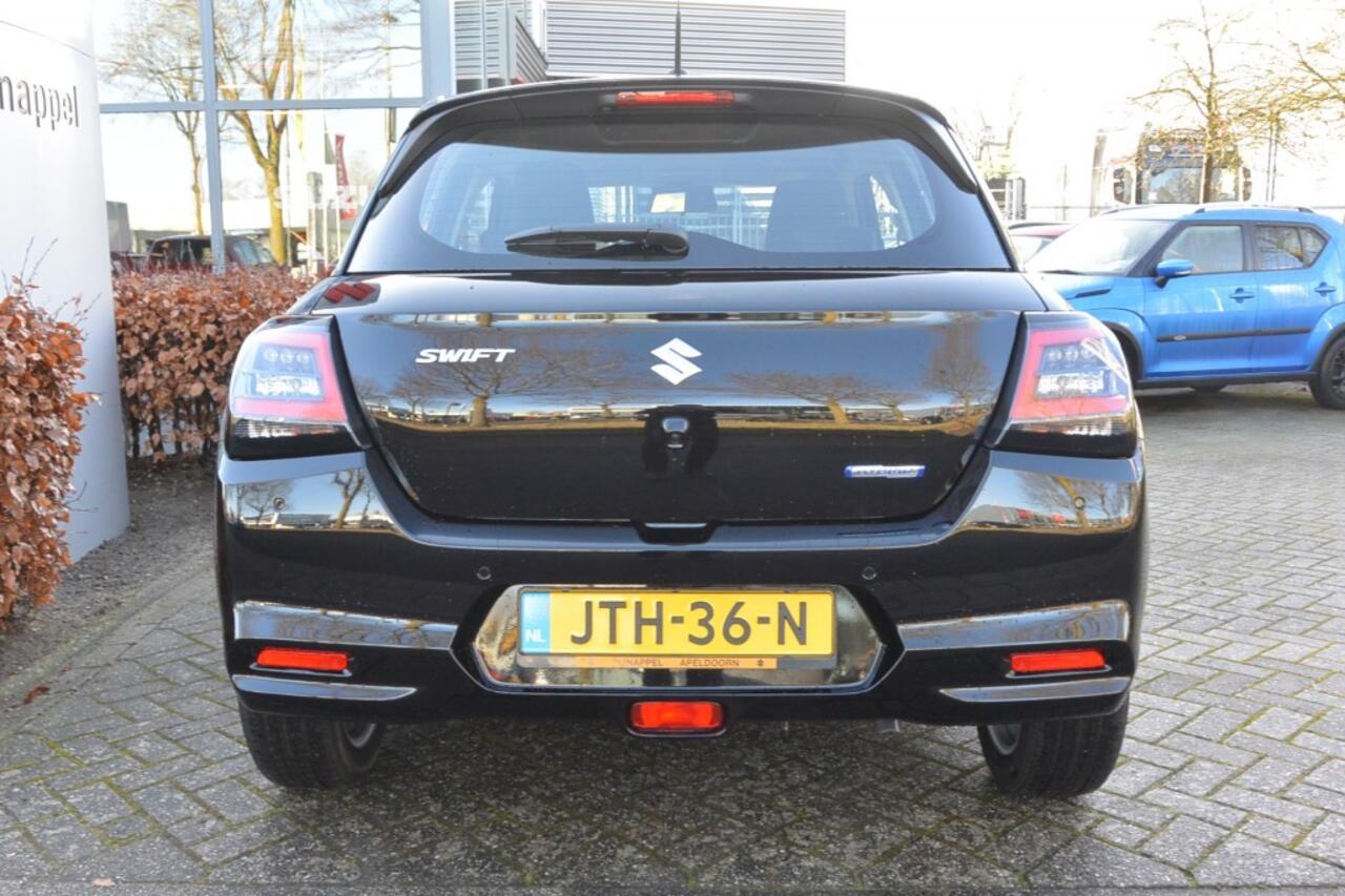 Suzuki SWIFT 1.2 Comfort 5-deurs Smart Hybrid en l.m.velgen