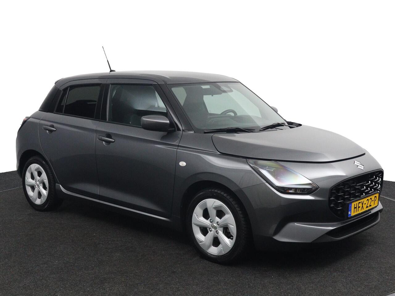 Suzuki SWIFT 1.2 Select Smart Hybrid | Keyless Entry | Navigatie | Stoelverwarming | Achteruitrijcamera | Parkeersensoren Achter |