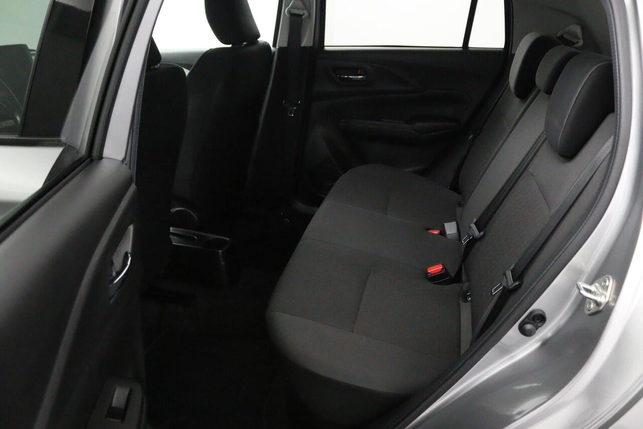 Suzuki SWIFT 1.2 Select Smart Hybrid | Keyless Entry | Stoelverwarming | Navigatie | Parkeercamera | Parkeersensoren Achter |