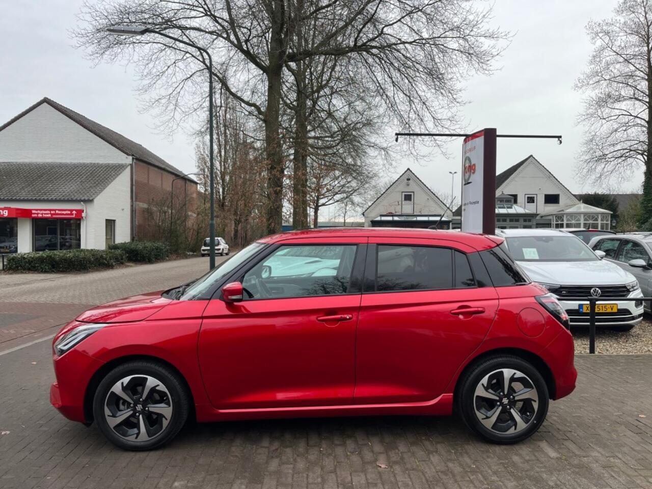 Suzuki SWIFT 1.2 STYLE SMART HYBRID AUTOMAAT / NAVI / CAMERA / CARPLAY / ADAP. CRUISE