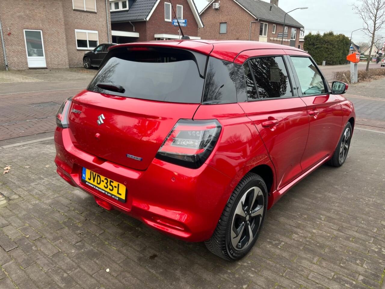 Suzuki SWIFT 1.2 STYLE SMART HYBRID AUTOMAAT / NAVI / CAMERA / CARPLAY / ADAP. CRUISE