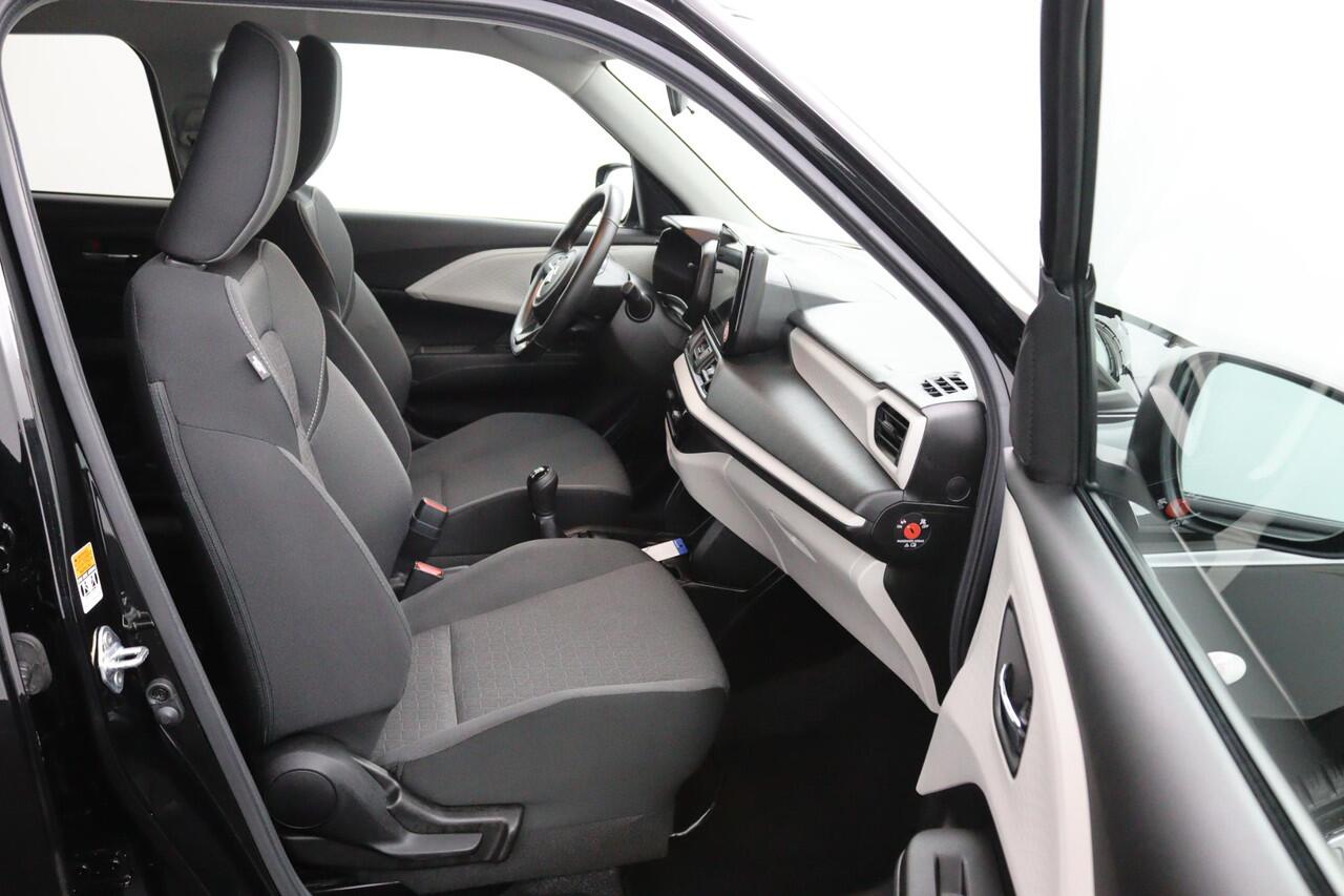 Suzuki SWIFT 1.2 Select Smart Hybrid | Keyless Entry | Navigatie | Stoelverwarming | Dodehoek Detectie | Draadloos Apple Carplay & Android Auto |