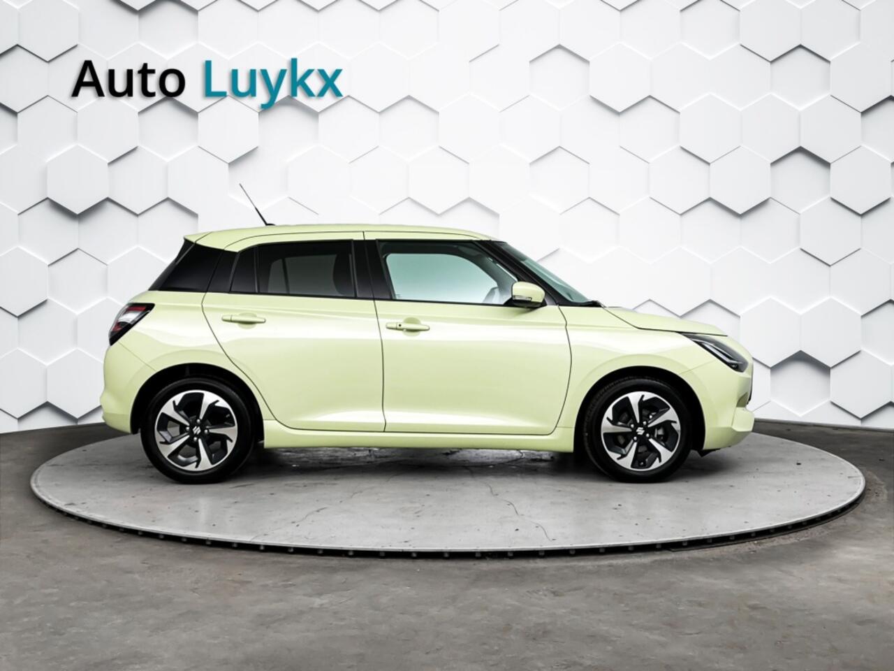 Suzuki SWIFT 1.2 Style Smart Hybrid Automaat | Navigatie | Apple Carplay/Android Auto | Adaptieve Cruise Control