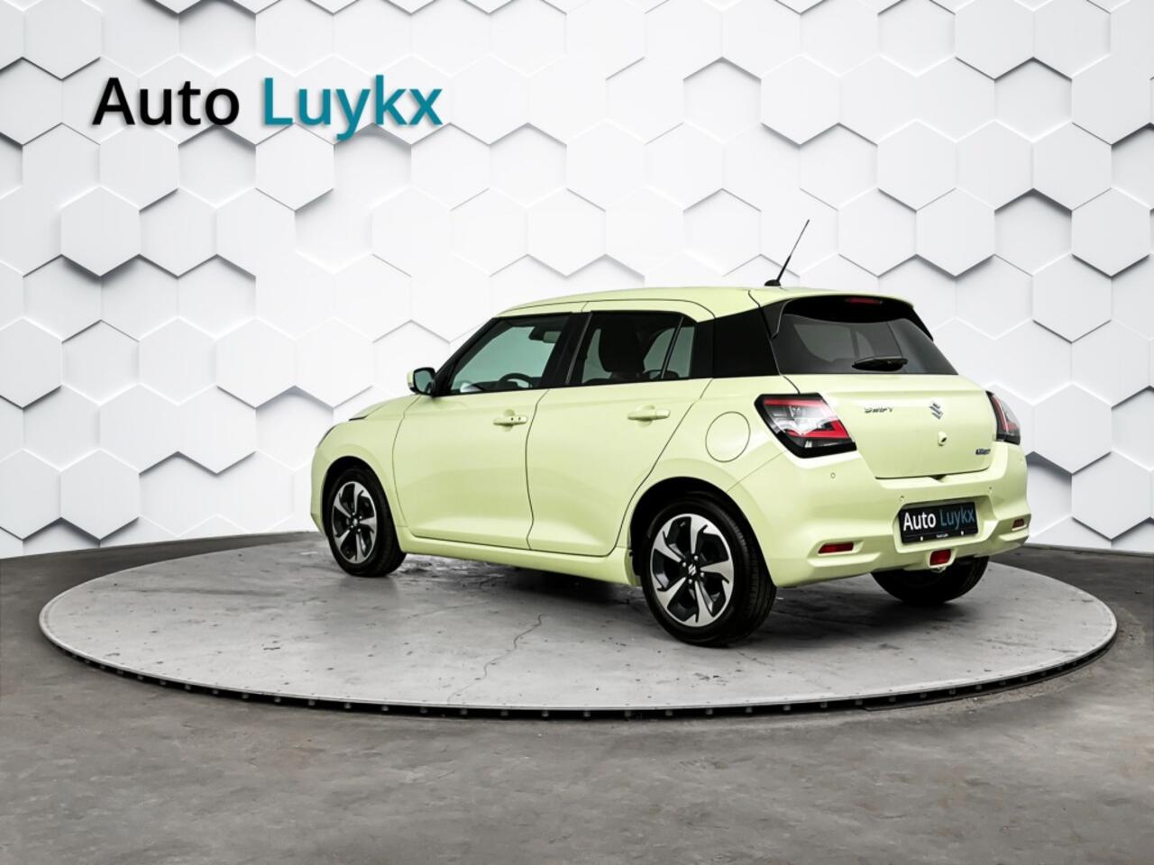 Suzuki SWIFT 1.2 Style Smart Hybrid Automaat | Navigatie | Apple Carplay/Android Auto | Adaptieve Cruise Control