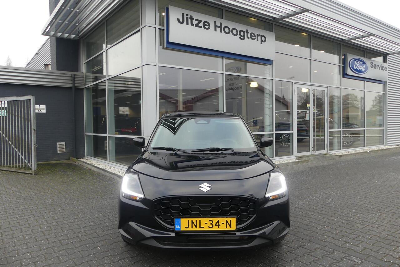 Suzuki SWIFT 1.2 Select Smart Hybrid TREKHAAK AFNEEMBAAR (1.000KG), STOELVERWARMING, ADAPT. CRUISE, CLIMA, NAVI, CAMERA, PDC, APPLE CARPLAY/ANDROID AUTO, 4.295KM