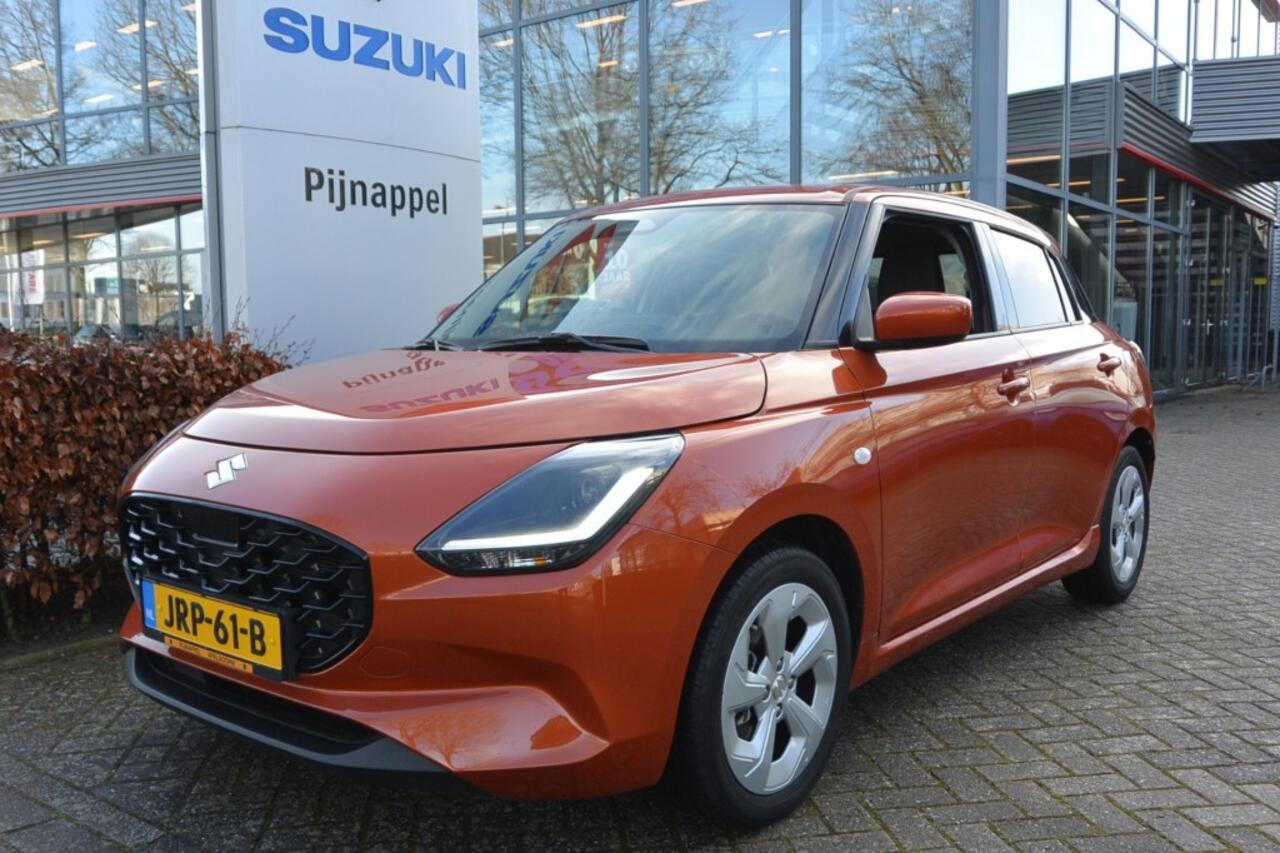 Suzuki SWIFT 1.2 Select Smart Hybrid 5-deurs Navigatie / Camera