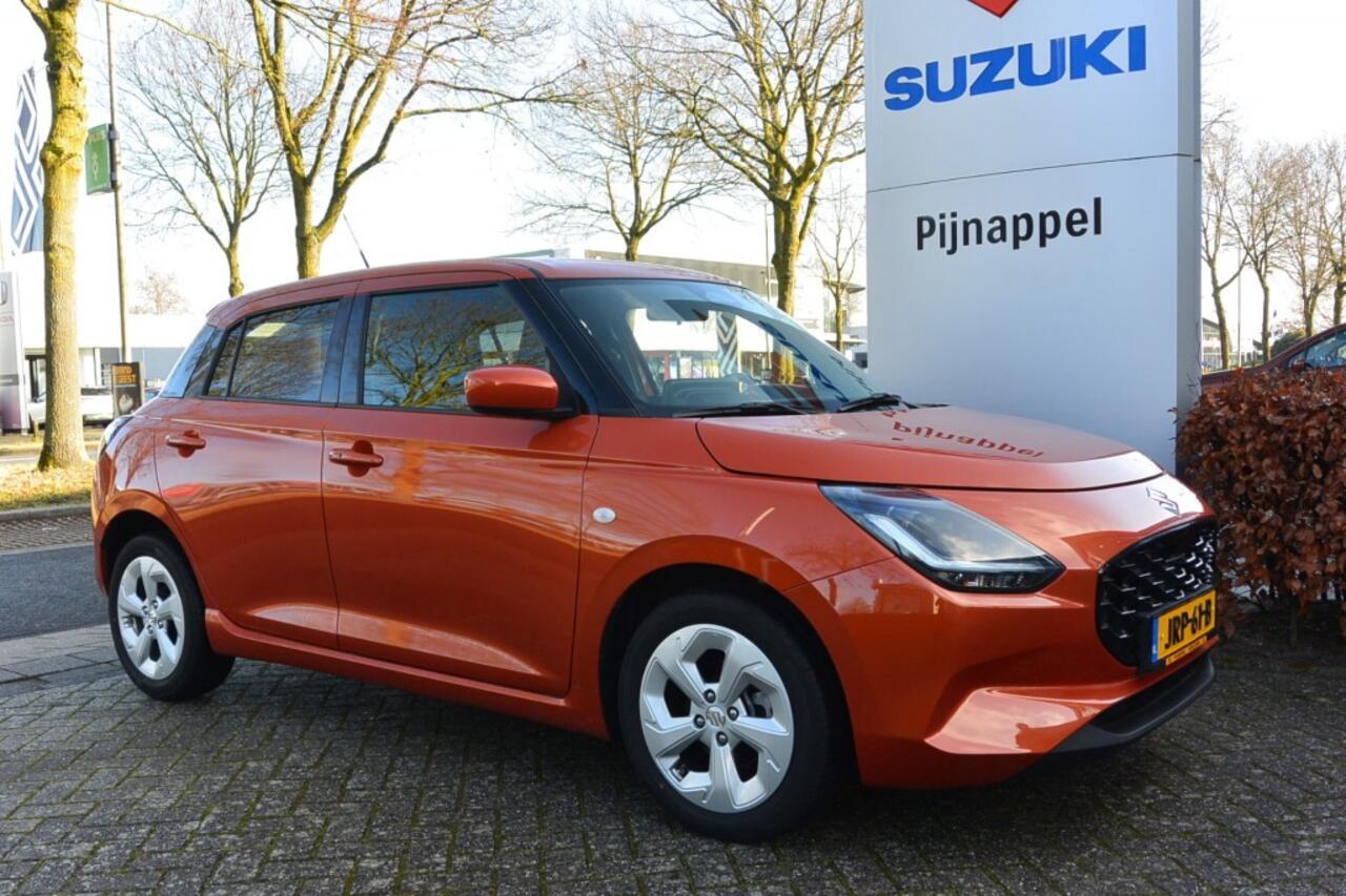 Suzuki SWIFT 1.2 Select Smart Hybrid 5-deurs Navigatie / Camera