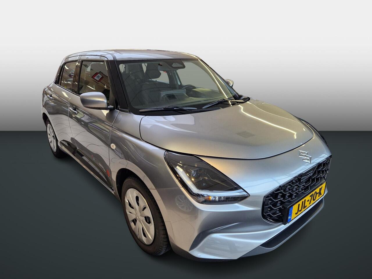 Suzuki SWIFT 1.2 Comfort Smart Hybrid | Black Rhino pack