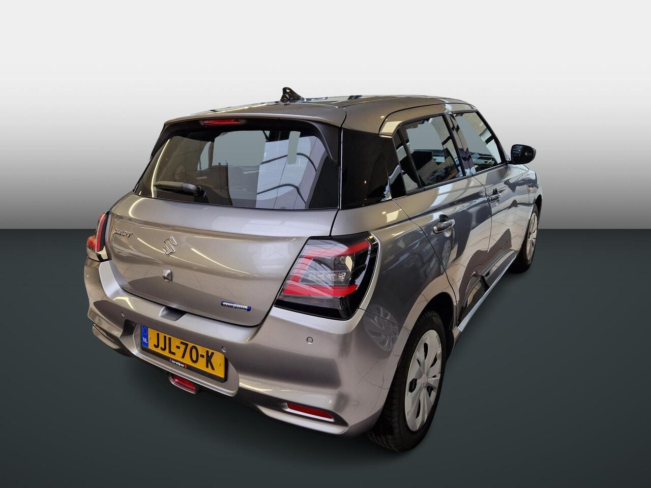 Suzuki SWIFT 1.2 Comfort Smart Hybrid | Black Rhino pack