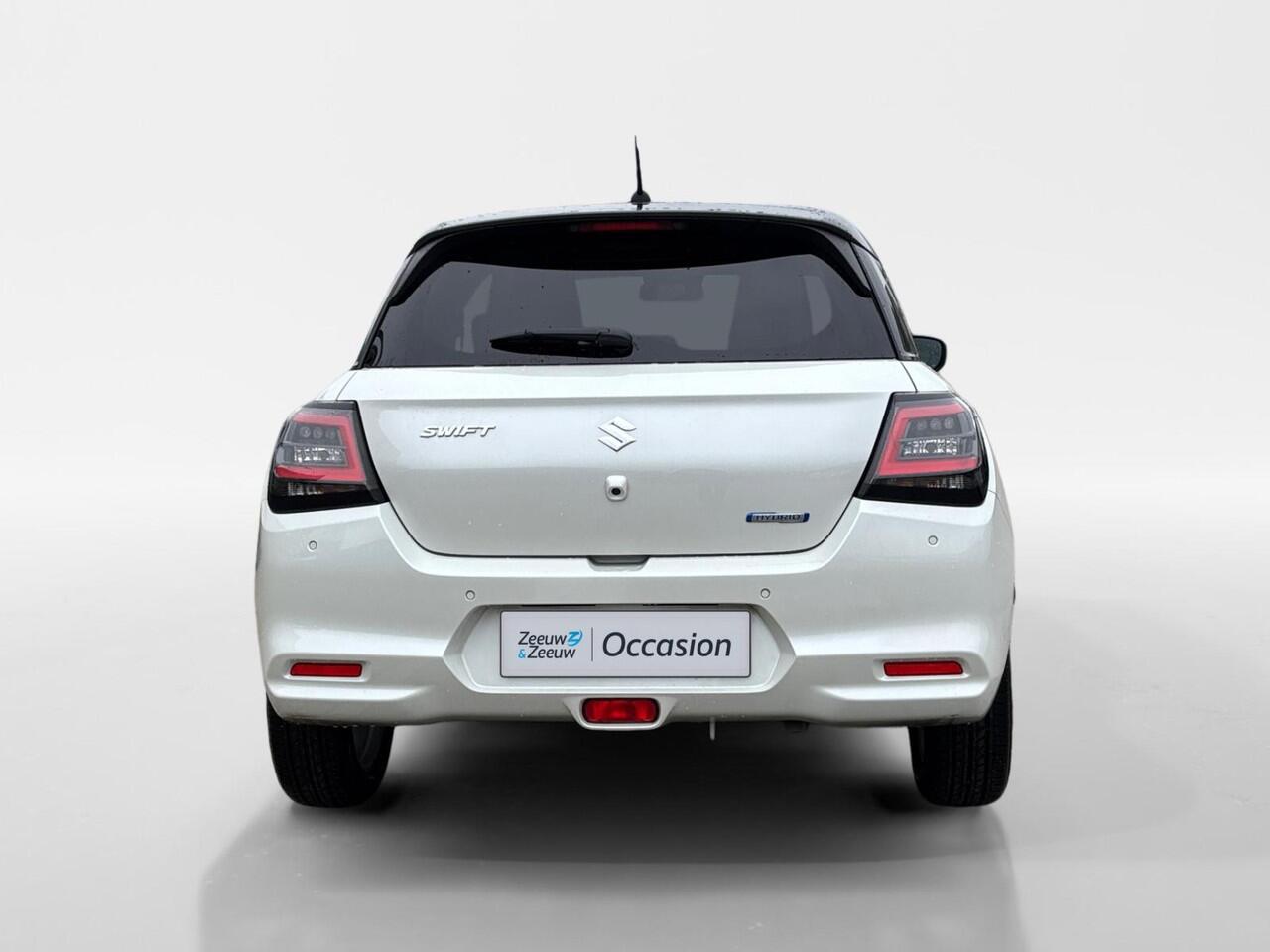 Suzuki SWIFT 1.2 Select Smart Hybrid | Camera | Sensoren | Stoelverwarming | Navigatie | Adap cruise | LM Velgen |