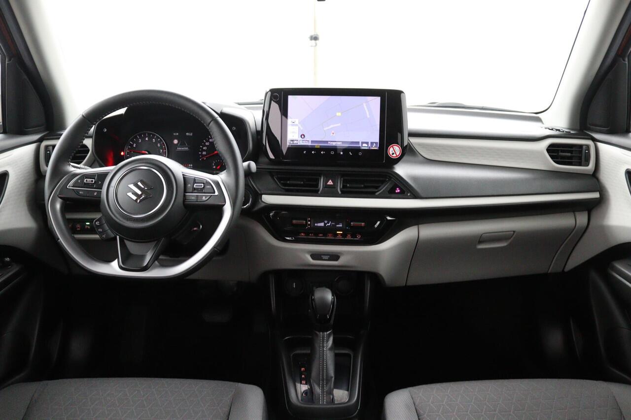 Suzuki SWIFT 1.2 Select Smart Hybrid Automaat | Stoelverwarming | Navigatie | Keyless Entry | Parkeersensoren Achter | Parkeercamera |