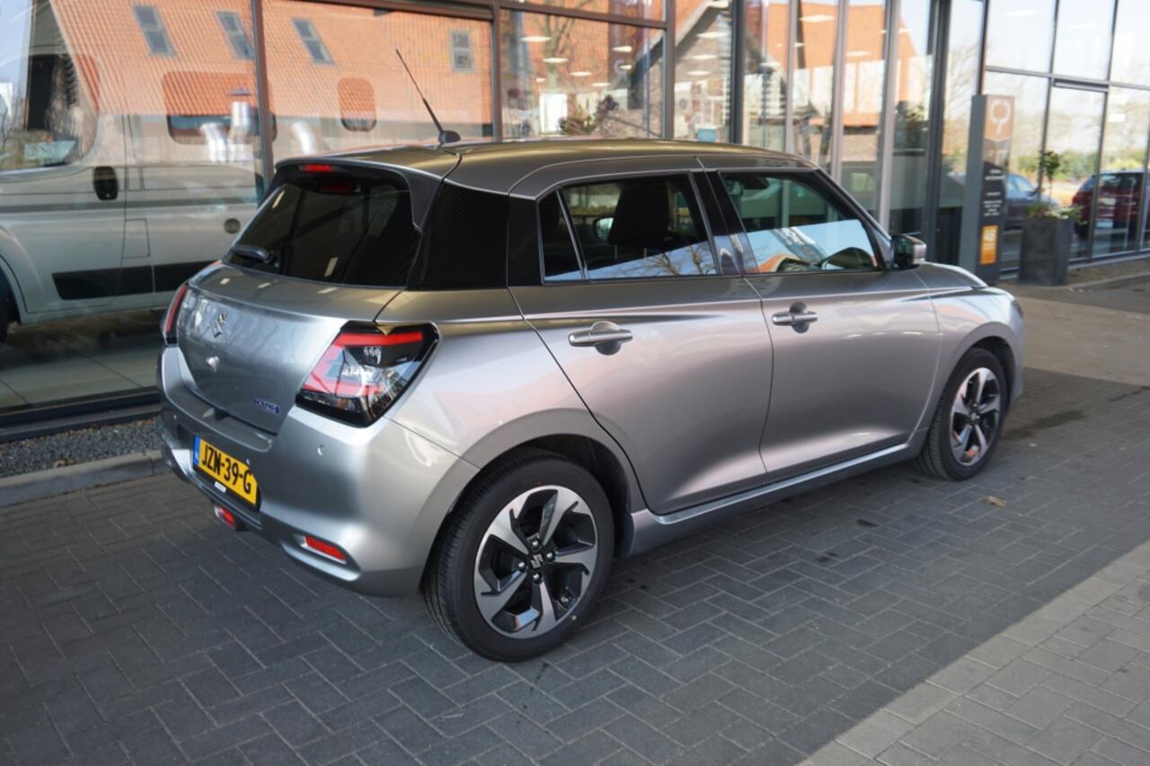 Suzuki SWIFT 1.2 Style Smart Hybrid | Navi | Adapt. Cruise | Stoelverwarming