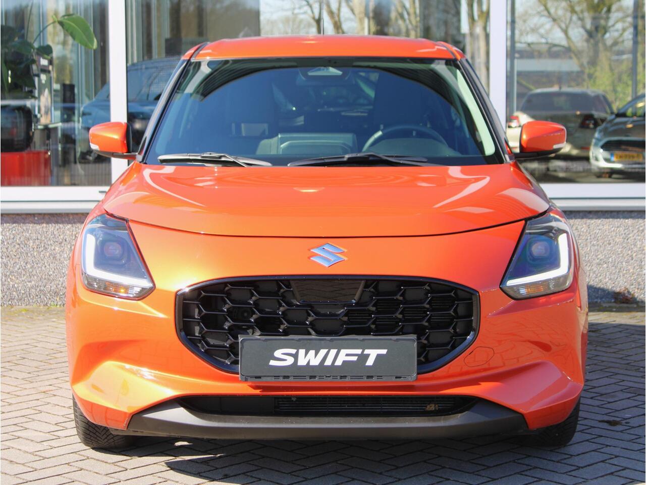 Suzuki SWIFT 1.2 Style Smart Hybrid All-Seasons, Adaptieve Cruise en Climate Control, Elektrisch Inklapbare Spiegels, Carplay/Android Auto