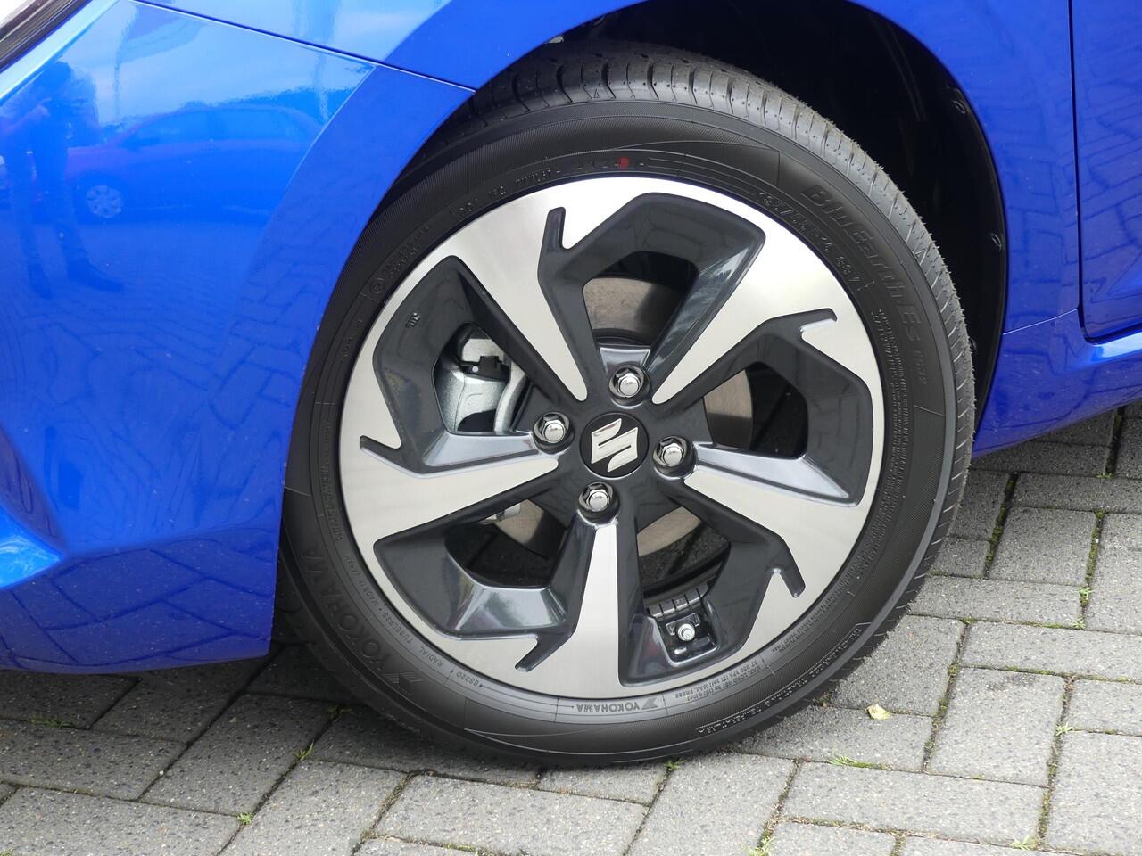 Suzuki SWIFT 1.2 Style Smart Hybrid NL-auto, Cruise Control, CarPlay Android Auto, Climate Control, Stijl uitvoering;