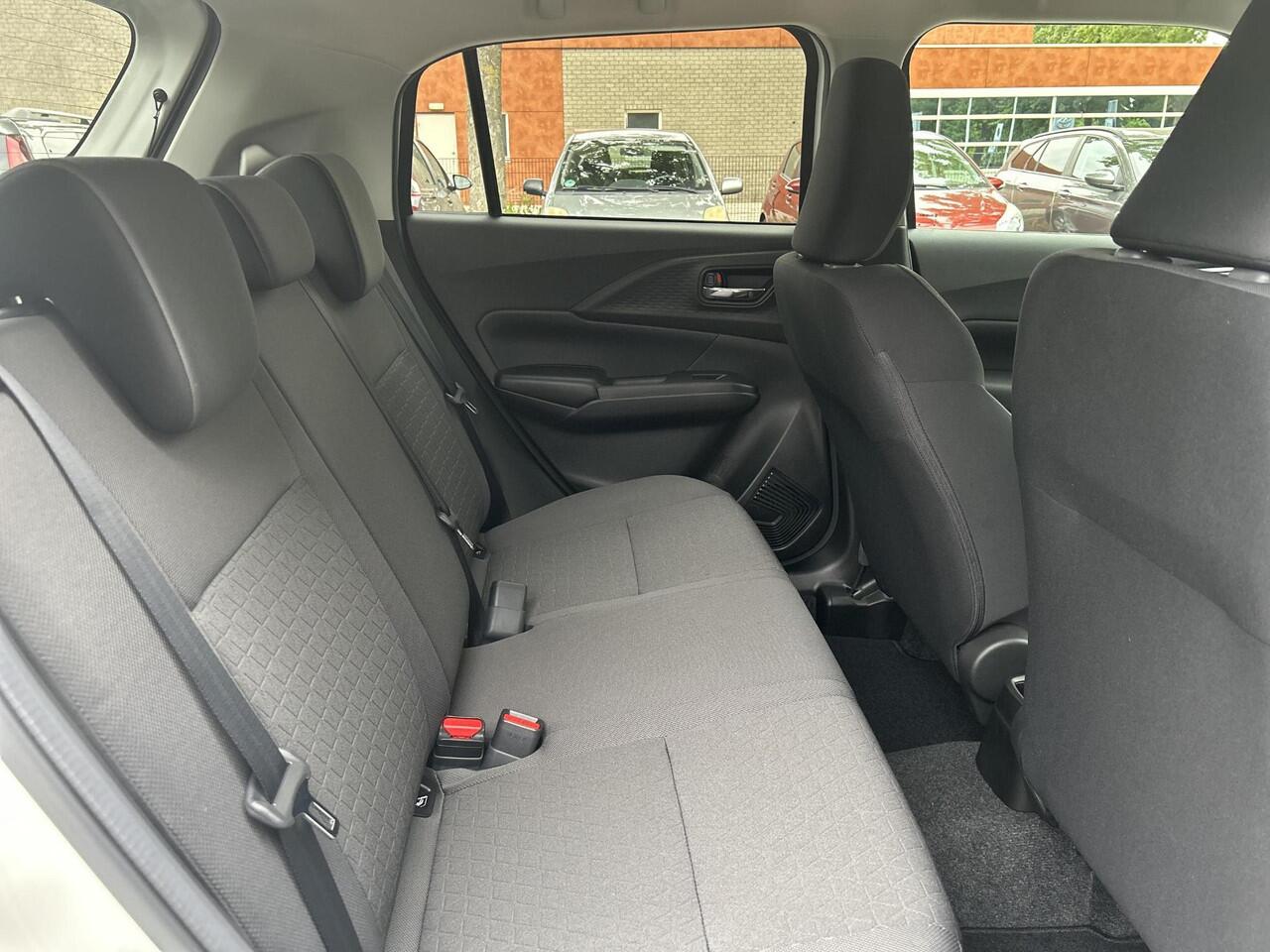 Suzuki SWIFT 1.2 Style Smart Hybrid